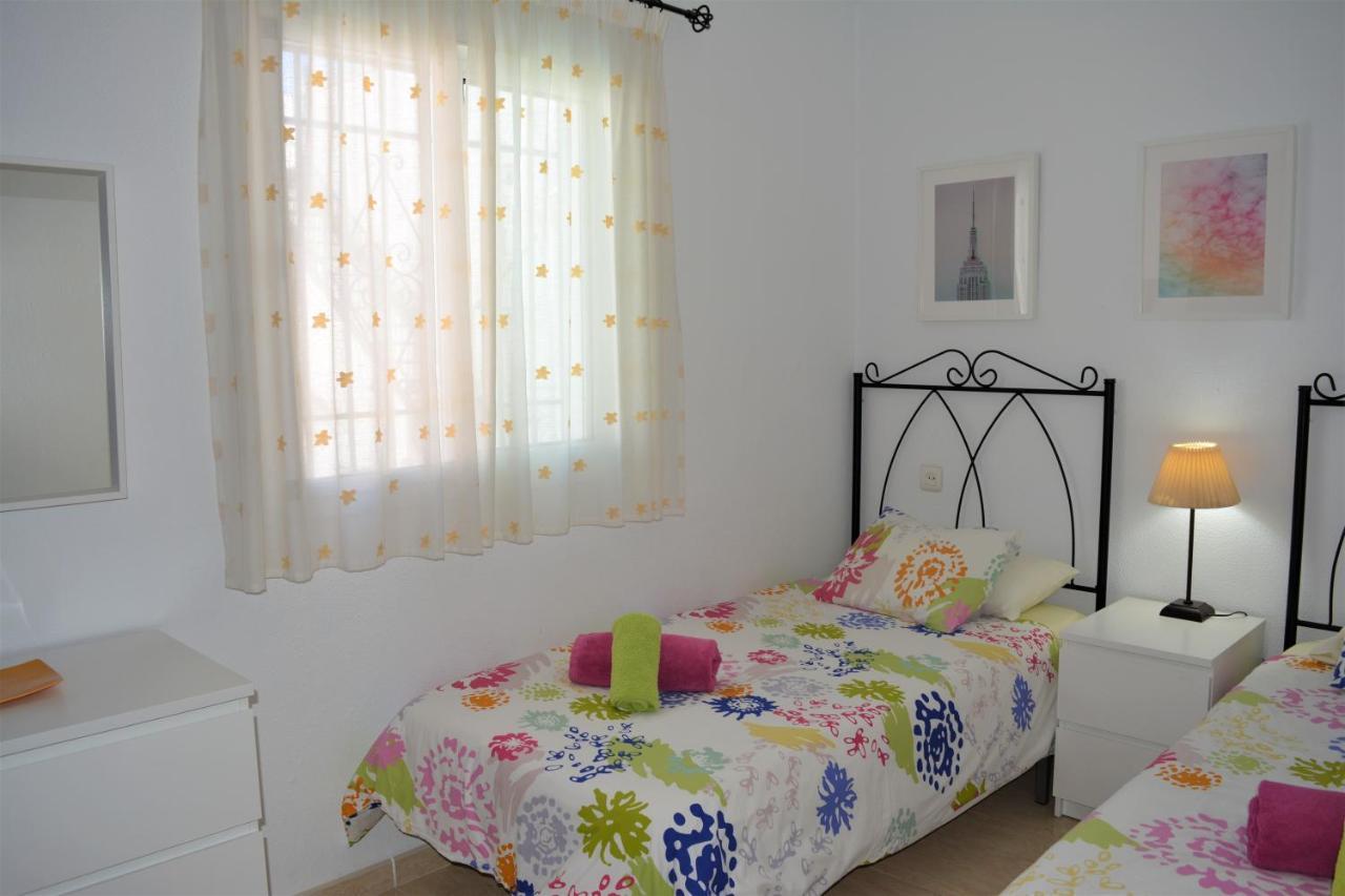 Peperent Casa Pino Villa Нерха Екстериор снимка